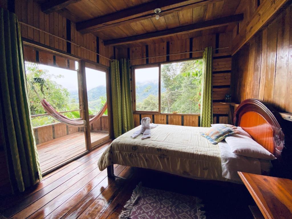 Eden Treehouse Villa Mindo Exteriör bild